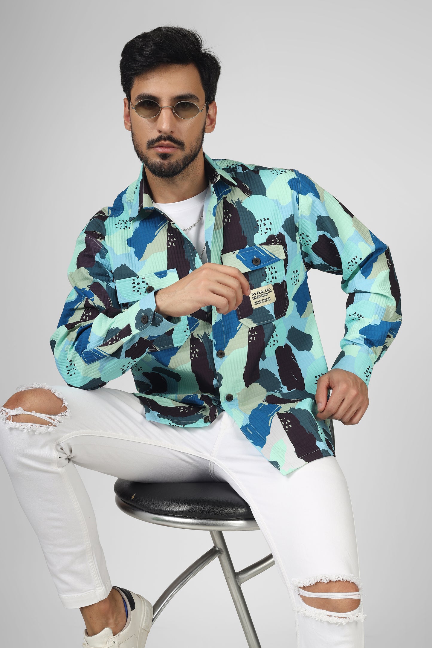 Colour Splash: Fluorescent Blue