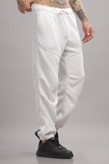 Knitted Cargo-white