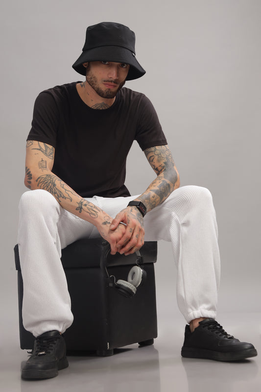 Knitted Cargo-white